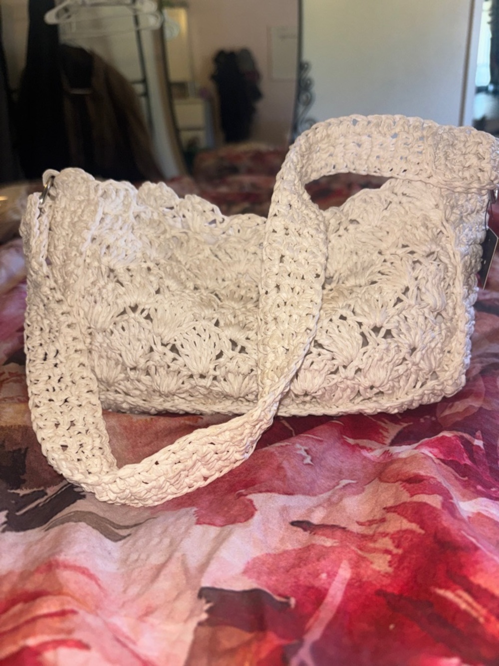 Forever 21 Woman’s Cute, White Crochet Purse, Satchel NWT - Picture 7 of 15